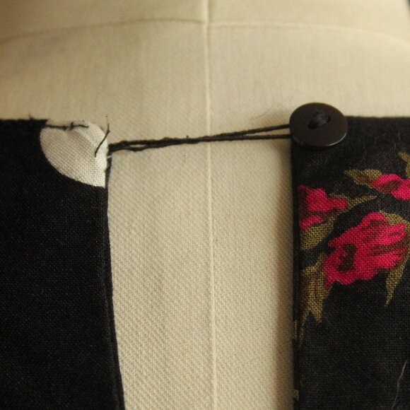 Vintage 1980s 1990s Blouse, Norton McNaughton Petites Polka Dot and Floral - Picture 10 of 11